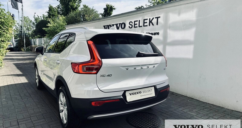 Volvo XC 40 cena 134900 przebieg: 66884, rok produkcji 2019 z Poznań małe 562